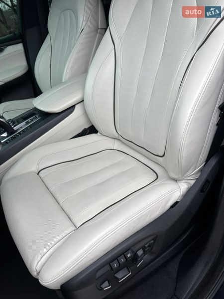 Внедорожник / Кроссовер BMW X5 2015 в Луцке