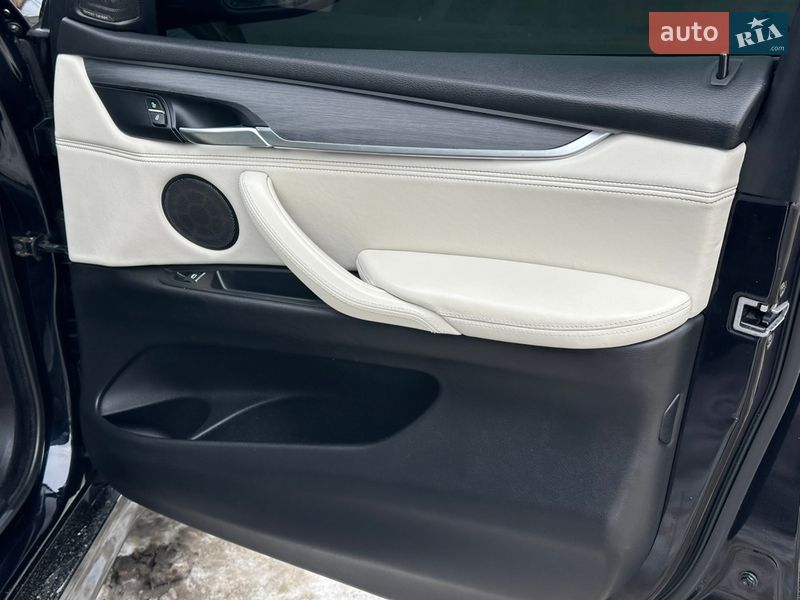 Внедорожник / Кроссовер BMW X5 2015 в Луцке