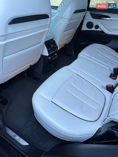 Внедорожник / Кроссовер BMW X5 2015 в Луцке