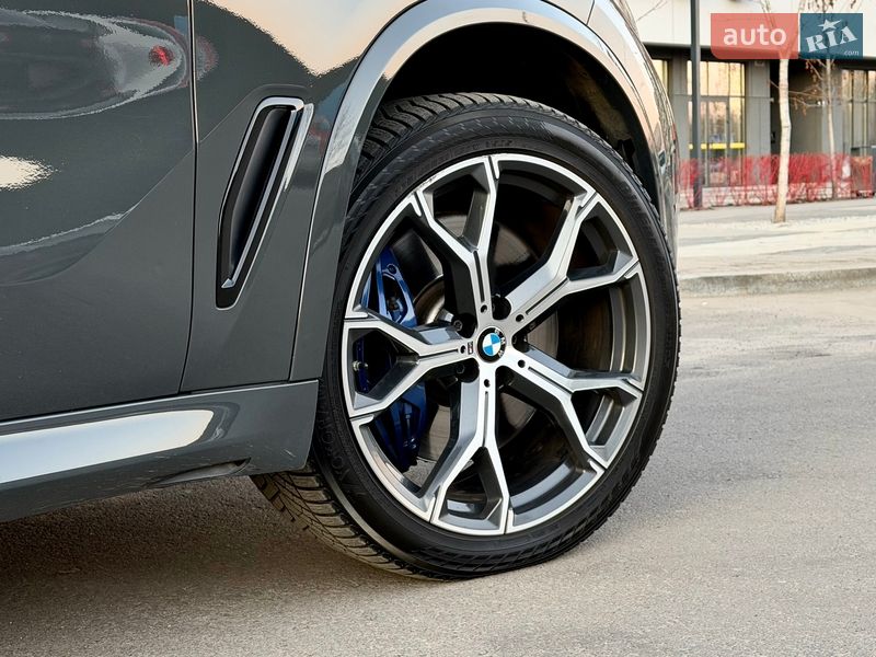 Внедорожник / Кроссовер BMW X5 2021 в Киеве