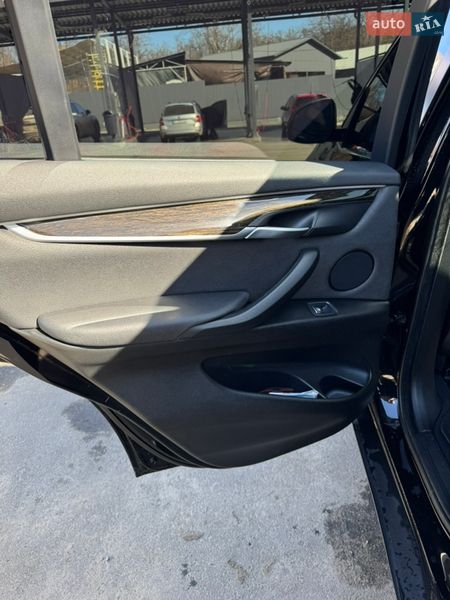 Внедорожник / Кроссовер BMW X5 2016 в Киеве