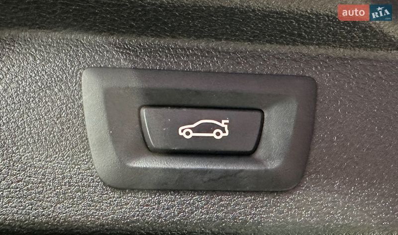 Внедорожник / Кроссовер BMW X5 2017 в Львове