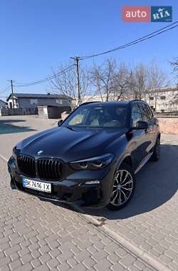 Внедорожник / Кроссовер BMW X5 2018 в Ровно