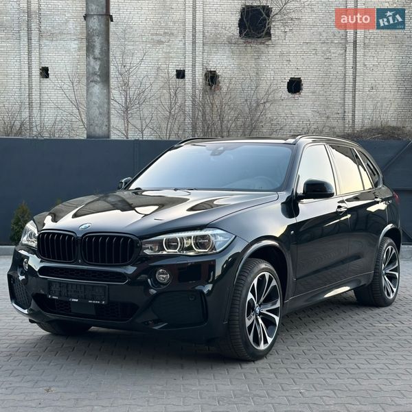 Внедорожник / Кроссовер BMW X5 2016 в Дубно