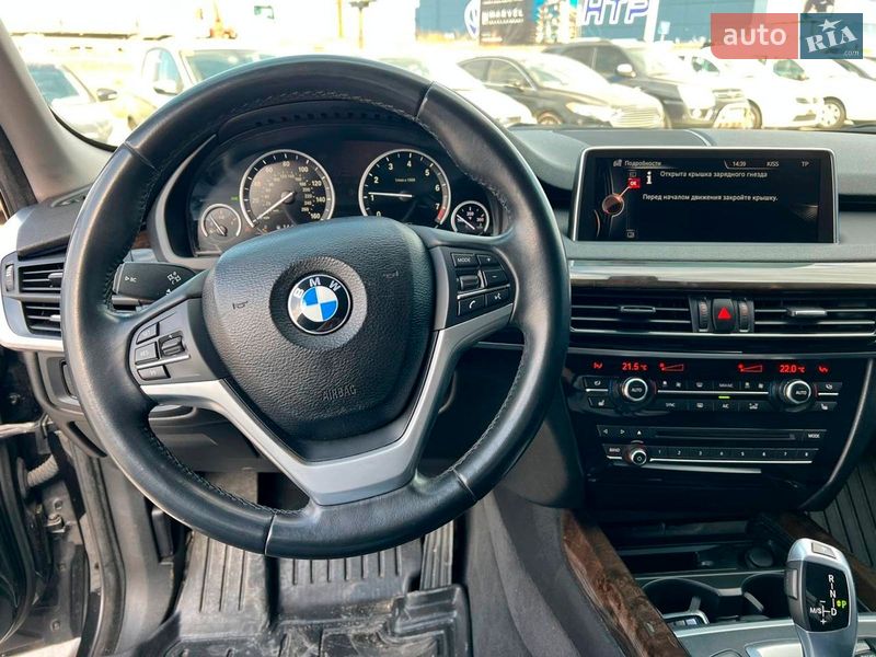 Внедорожник / Кроссовер BMW X5 2016 в Львове