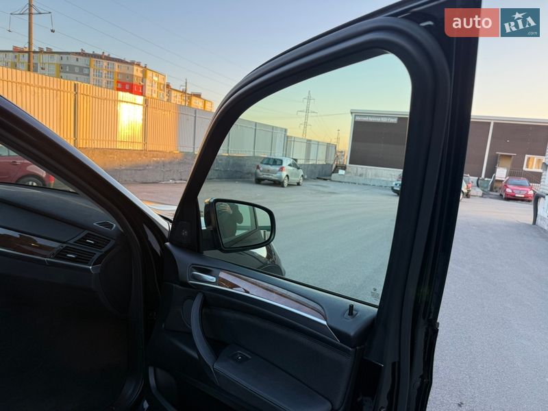 Позашляховик / Кросовер BMW X5 2011 в Вінниці