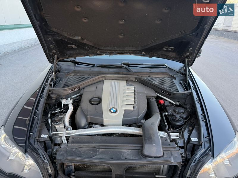 Позашляховик / Кросовер BMW X5 2011 в Вінниці