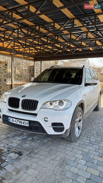Внедорожник / Кроссовер BMW X5 2011 в Лысянке