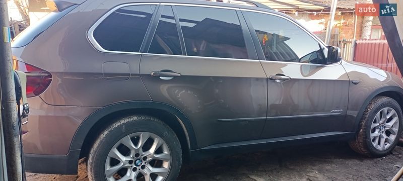 Внедорожник / Кроссовер BMW X5 2012 в Хмельницком
