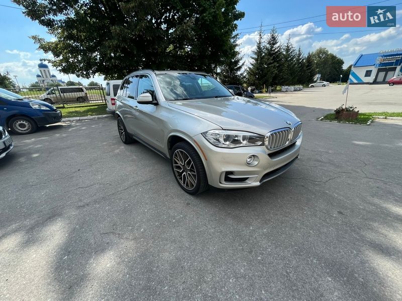 Позашляховик / Кросовер BMW X5 2015 в Чернівцях