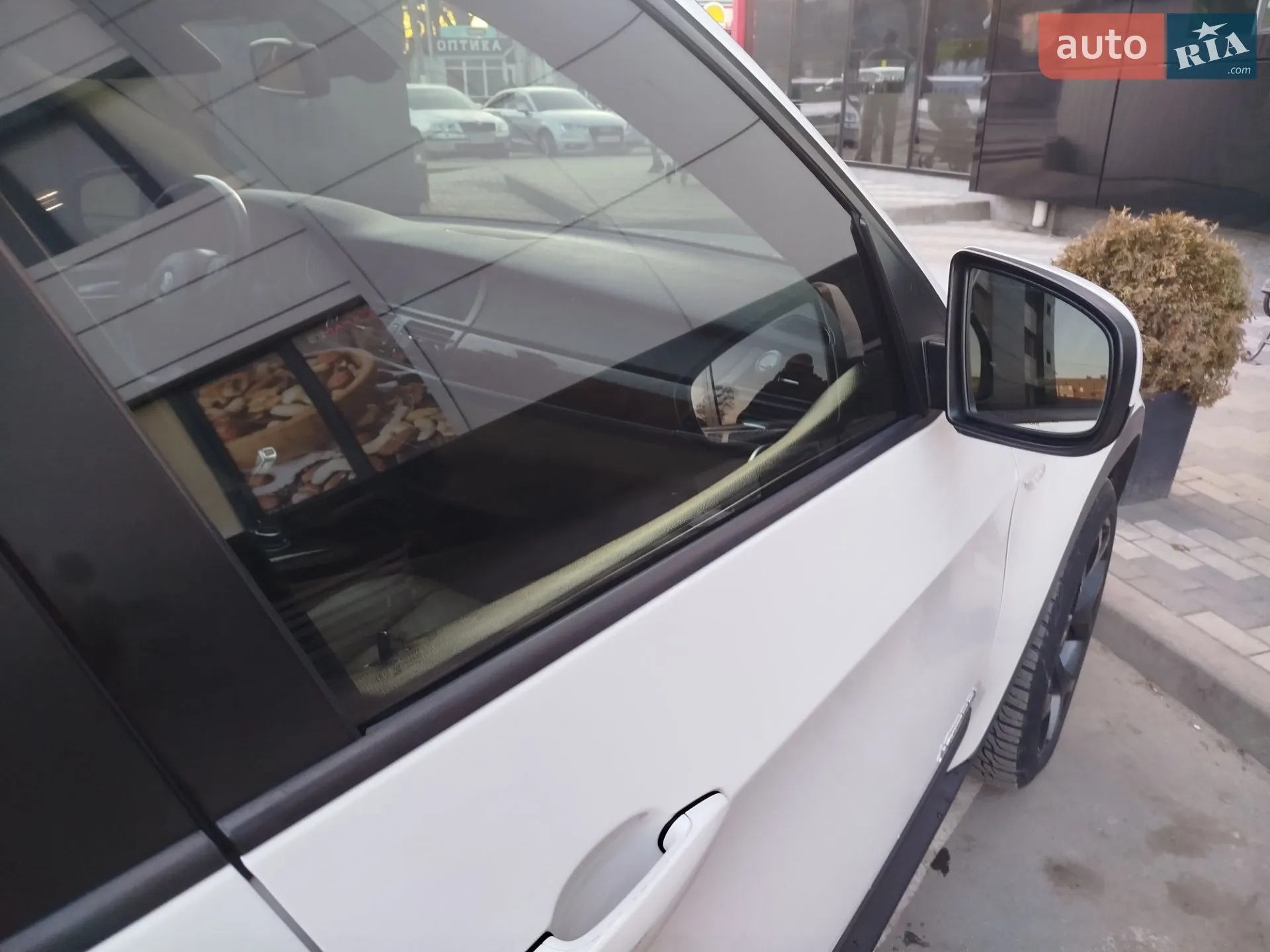 2010 BMW X5 - мініатюра 3