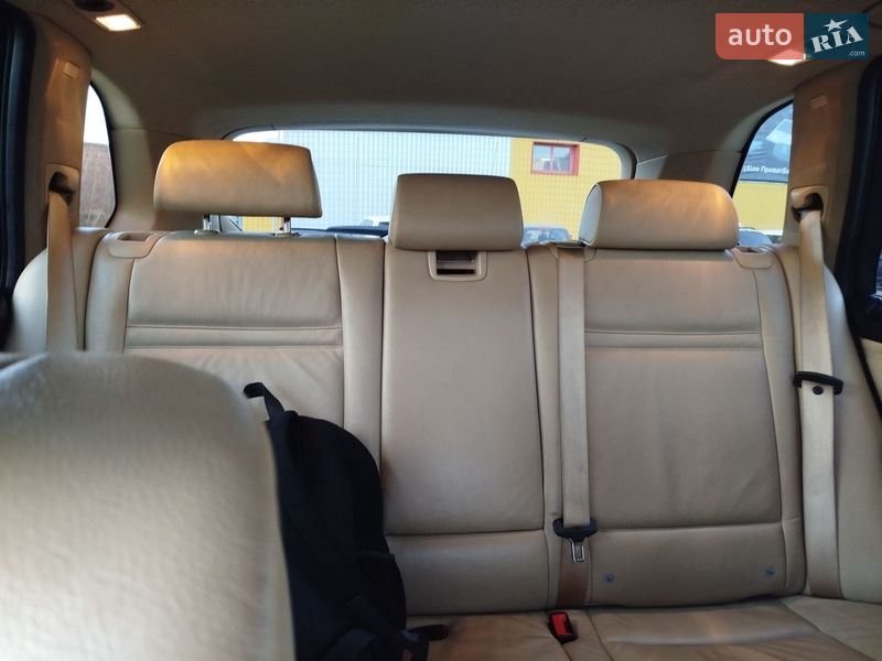 Внедорожник / Кроссовер BMW X5 2010 в Коростышеве