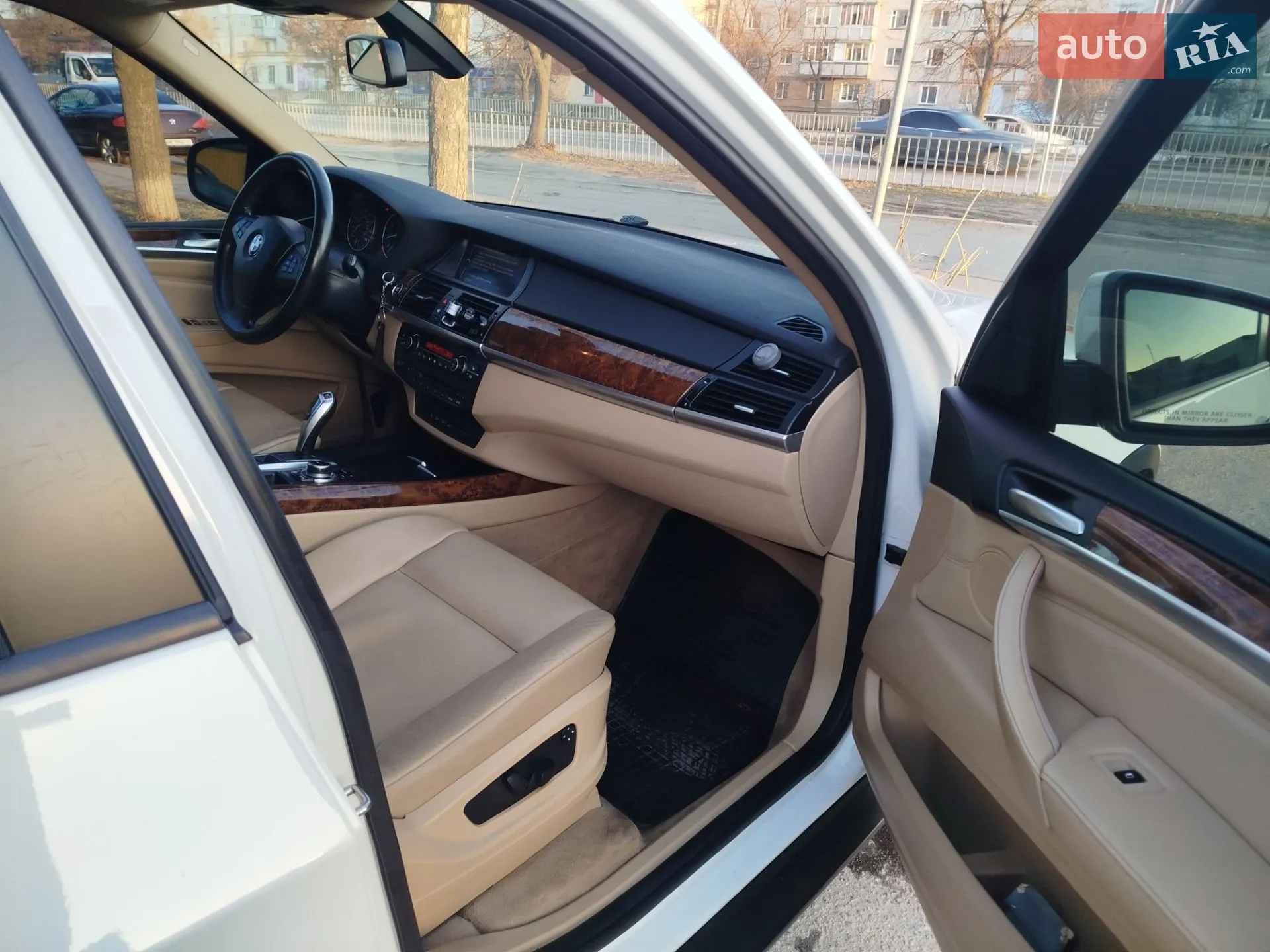 2010 BMW X5 - мініатюра 26