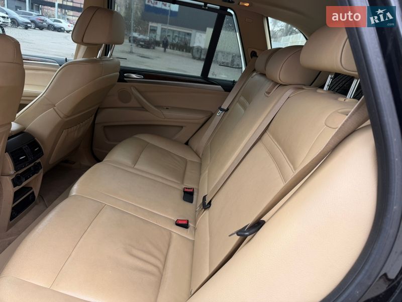 Позашляховик / Кросовер BMW X5 2012 в Дніпрі