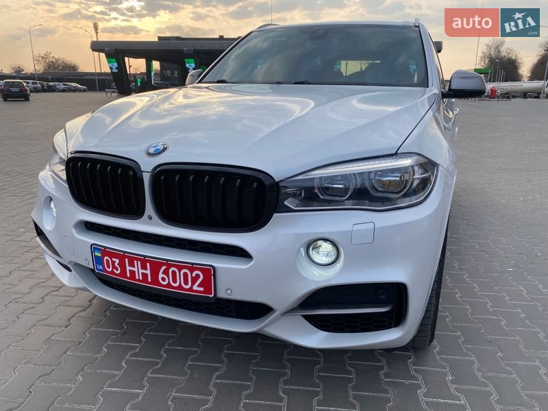 Позашляховик / Кросовер BMW X5 2015 в Луцьку