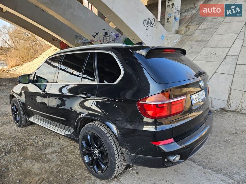 Позашляховик / Кросовер BMW X5 2011 в Вінниці