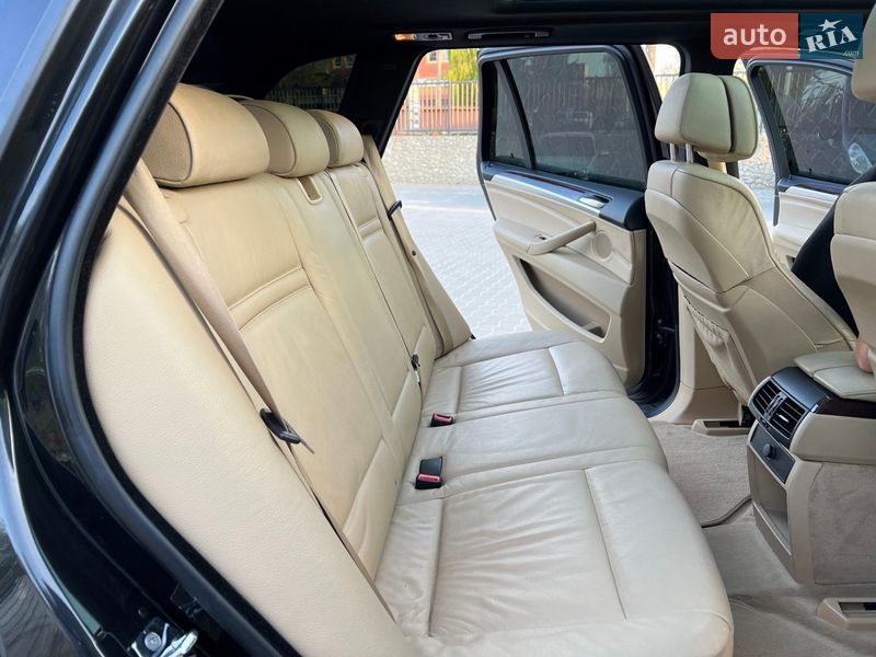 Внедорожник / Кроссовер BMW X5 2008 в Вараше