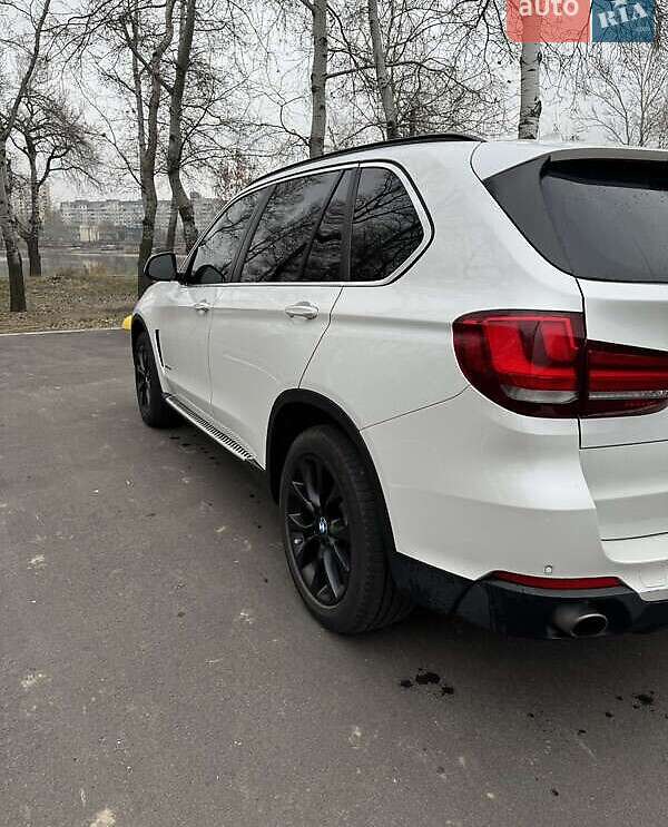 Внедорожник / Кроссовер BMW X5 2015 в Буче