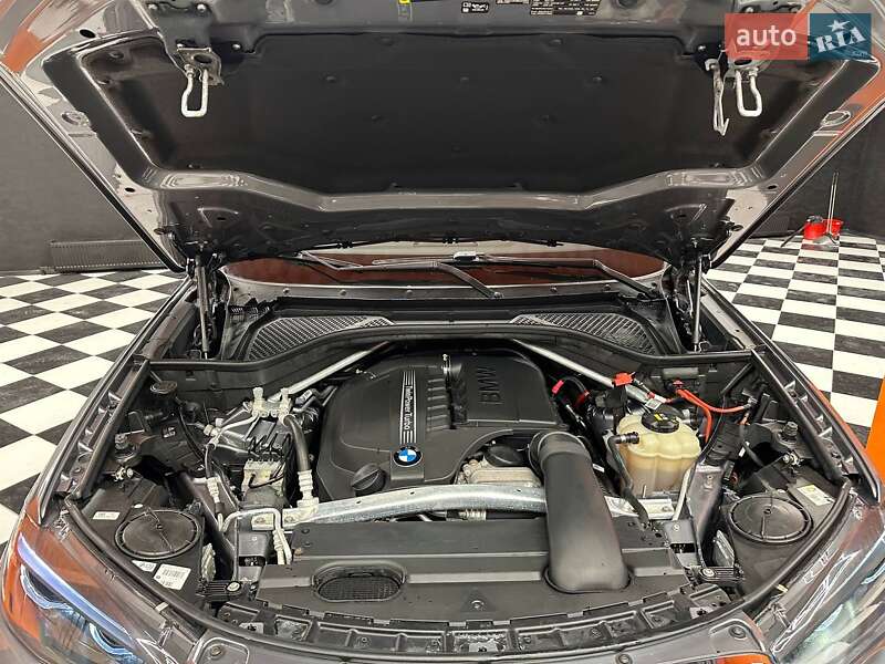 Внедорожник / Кроссовер BMW X5 2018 в Днепре