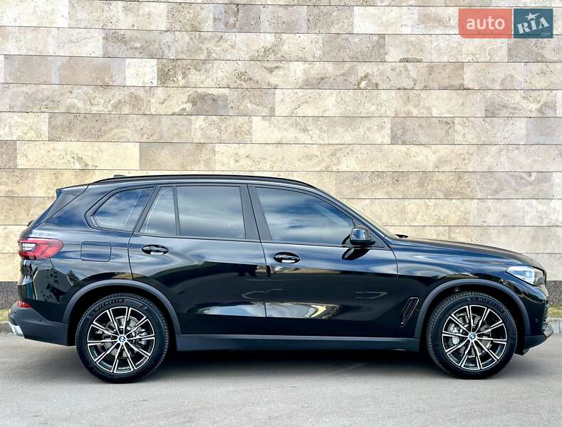 Позашляховик / Кросовер BMW X5 2022 в Києві фото 29 Позашляховик / Кросовер BMW X5 2022 в Києві