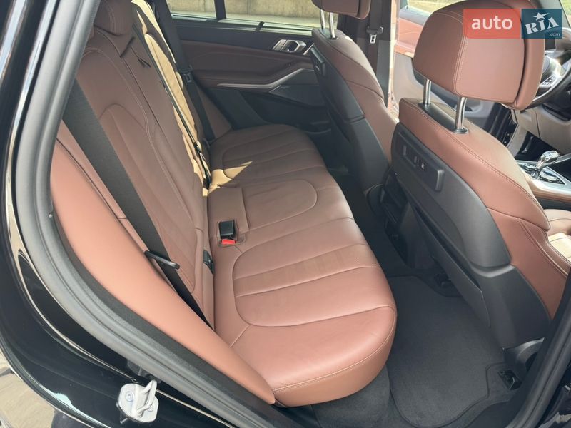 Внедорожник / Кроссовер BMW X5 2021 в Николаеве