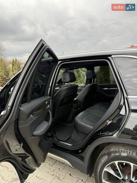 Внедорожник / Кроссовер BMW X5 2017 в Кицмани