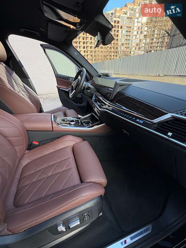 Внедорожник / Кроссовер BMW X5 2024 в Киеве