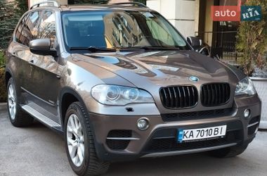 Внедорожник / Кроссовер BMW X5 2011 в Киеве