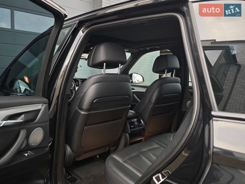Внедорожник / Кроссовер BMW X5 2016 в Луцке