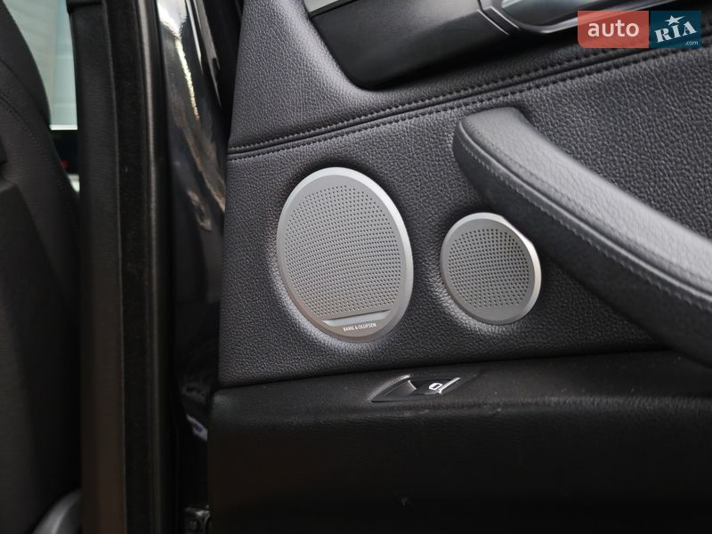 Внедорожник / Кроссовер BMW X5 2016 в Луцке