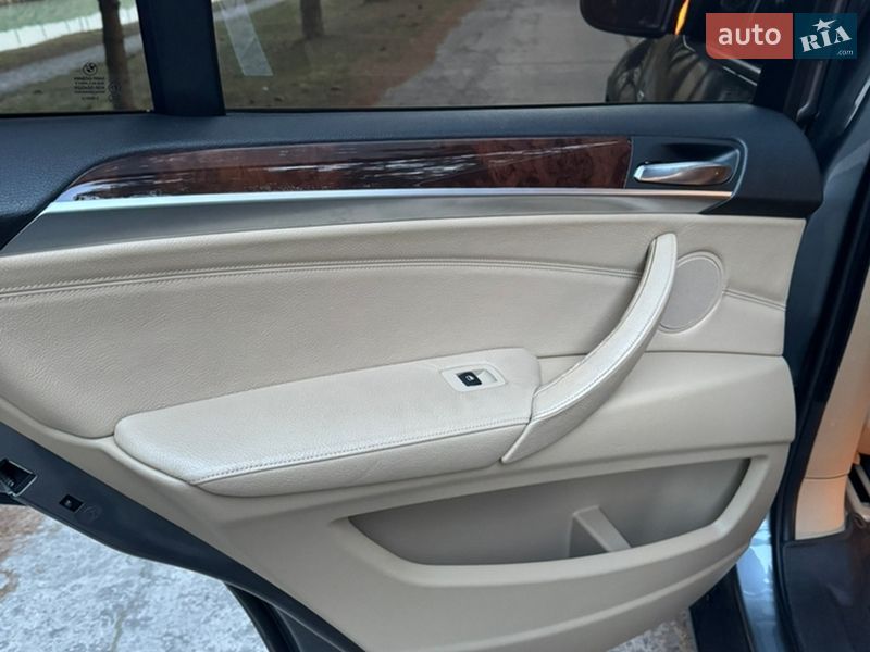 Позашляховик / Кросовер BMW X5 2007 в Луцьку