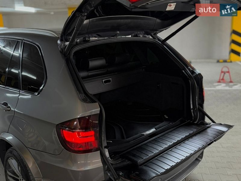 Внедорожник / Кроссовер BMW X5 2012 в Ровно