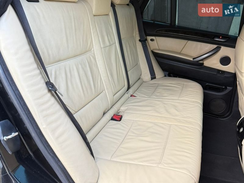 Внедорожник / Кроссовер BMW X5 2005 в Черновцах