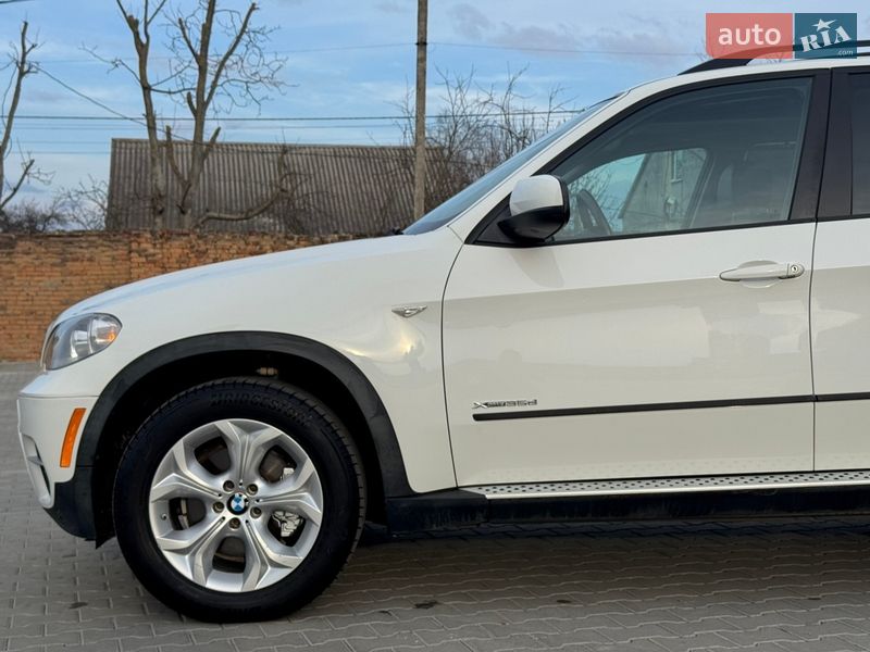 Позашляховик / Кросовер BMW X5 2012 в Рівному