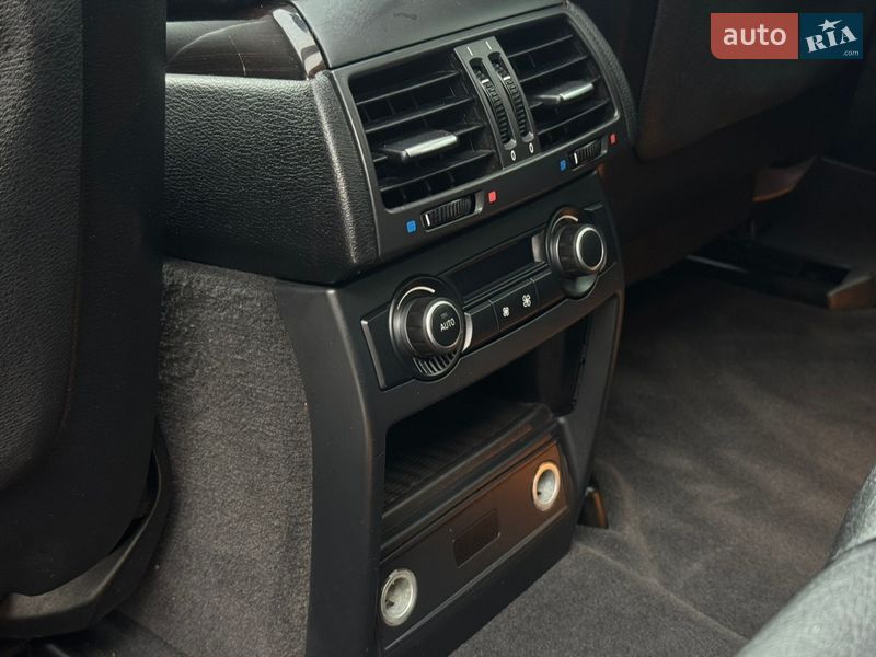 Позашляховик / Кросовер BMW X5 2012 в Рівному