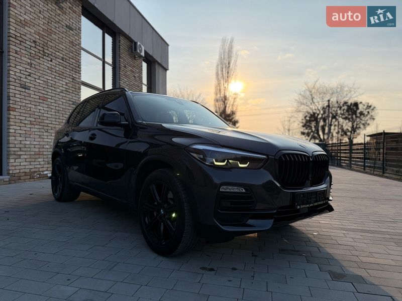 Позашляховик / Кросовер BMW X5 2019 в Луцьку