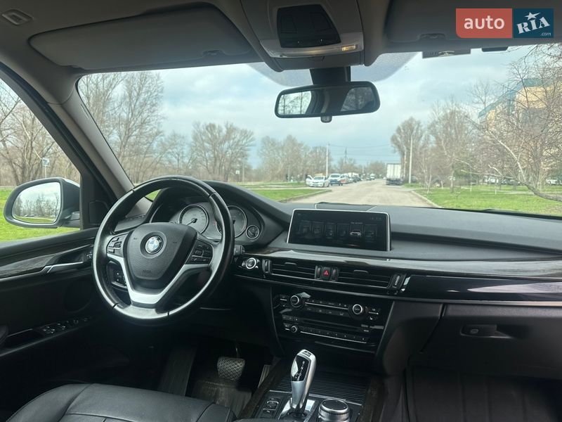 Внедорожник / Кроссовер BMW X5 2017 в Днепре
