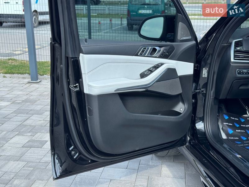 Внедорожник / Кроссовер BMW X5 2023 в Ровно фото 14 Внедорожник / Кроссовер BMW X5 2023 в Ровно