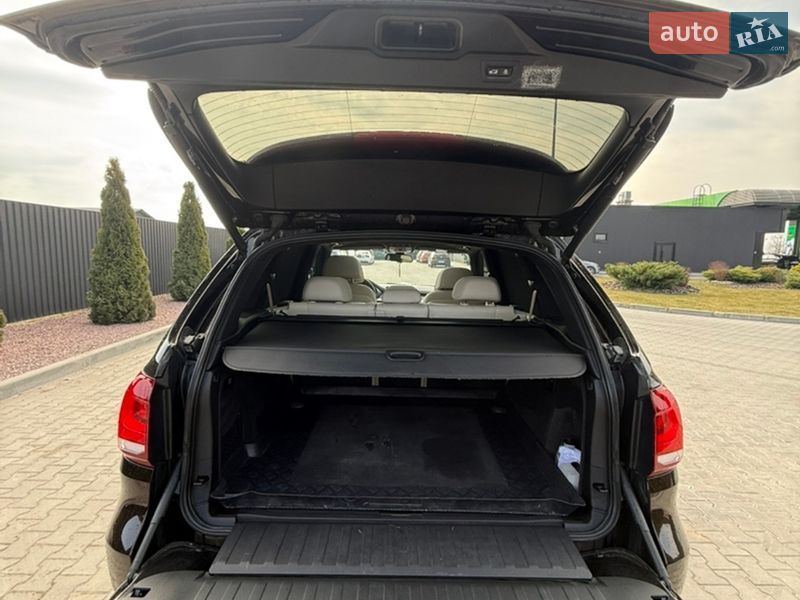 Внедорожник / Кроссовер BMW X5 2013 в Тернополе