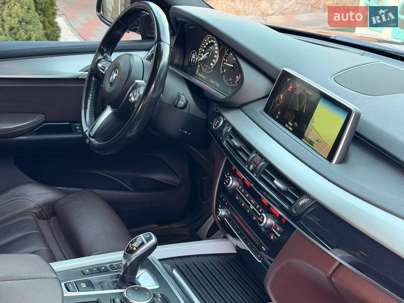 Внедорожник / Кроссовер BMW X5 2015 в Вараше