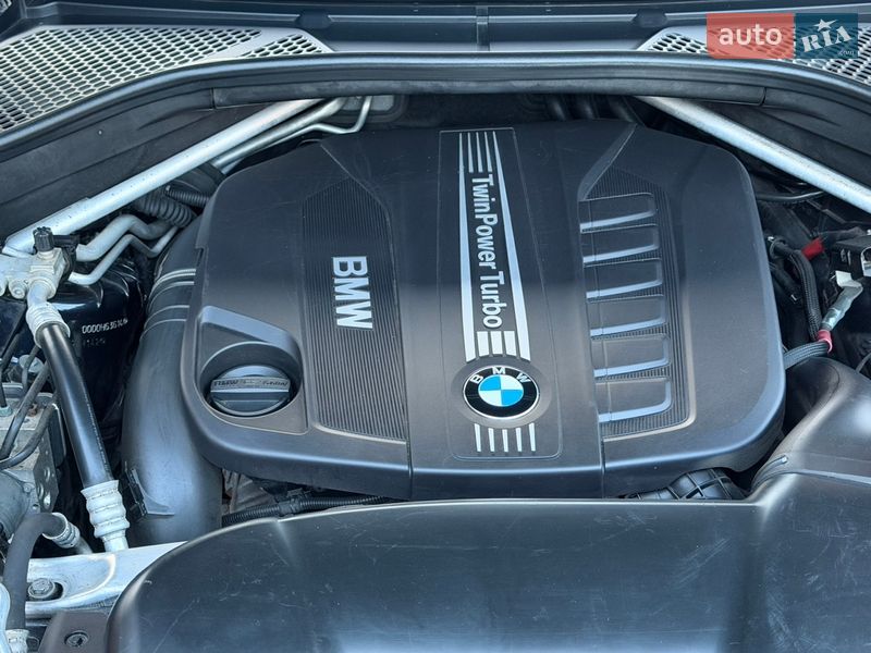 Внедорожник / Кроссовер BMW X5 2015 в Вараше