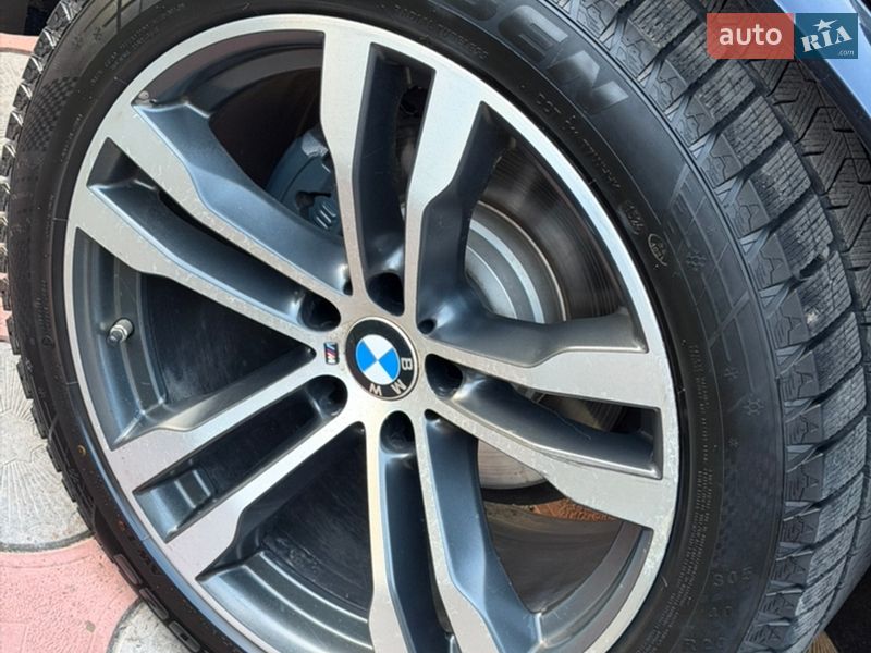 Внедорожник / Кроссовер BMW X5 2015 в Вараше