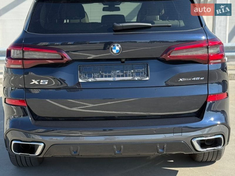 Внедорожник / Кроссовер BMW X5 2021 в Киеве