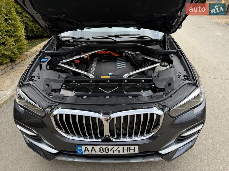 Внедорожник / Кроссовер BMW X5 2022 в Киеве