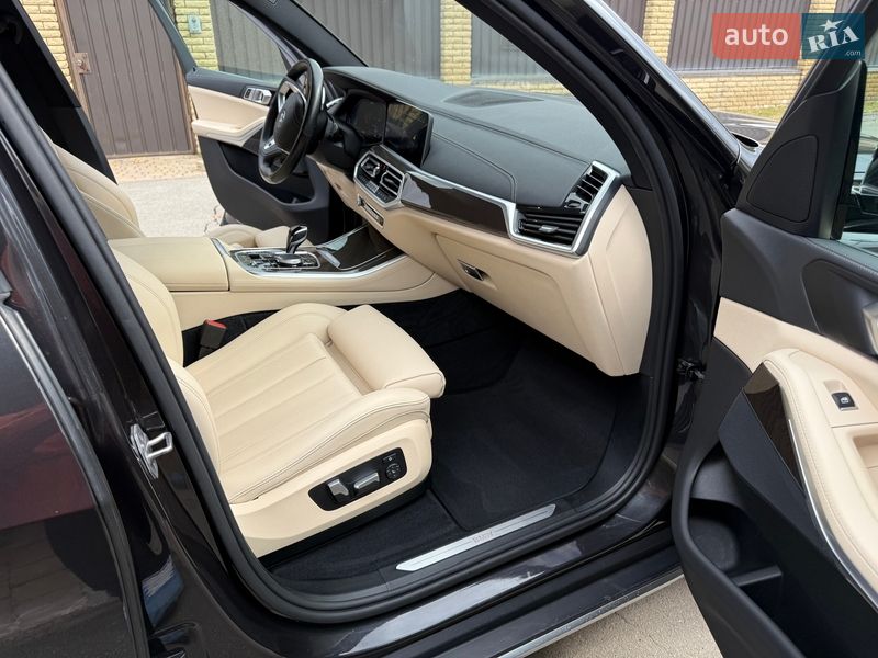 Внедорожник / Кроссовер BMW X5 2022 в Киеве