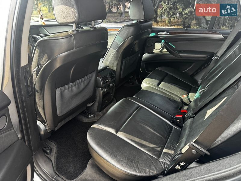 Внедорожник / Кроссовер BMW X5 2006 в Барышевке