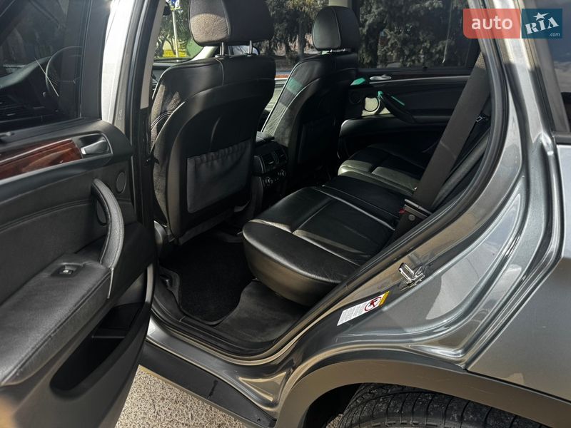 Внедорожник / Кроссовер BMW X5 2006 в Барышевке