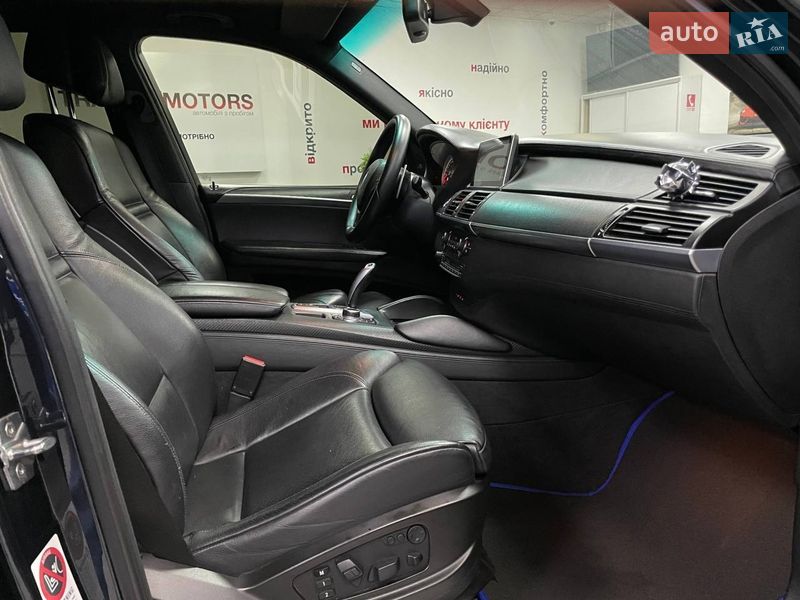 Внедорожник / Кроссовер BMW X5 2011 в Киеве