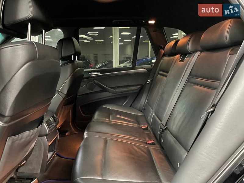Внедорожник / Кроссовер BMW X5 2011 в Киеве