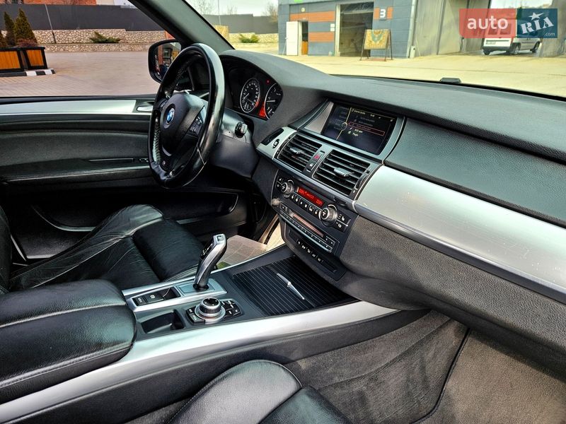 Внедорожник / Кроссовер BMW X5 2012 в Подволочиске